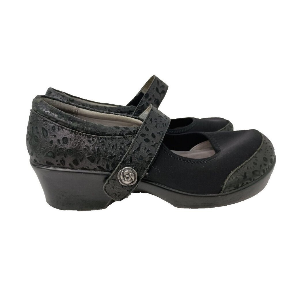 Elegant Black Women's Shoes
